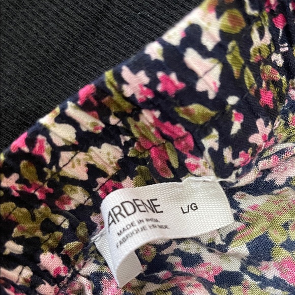 Ardene Duo Floral Asymmetrical Hem Ruffle Skirt and Basic Black Top - Size L - Picture 13 of 16